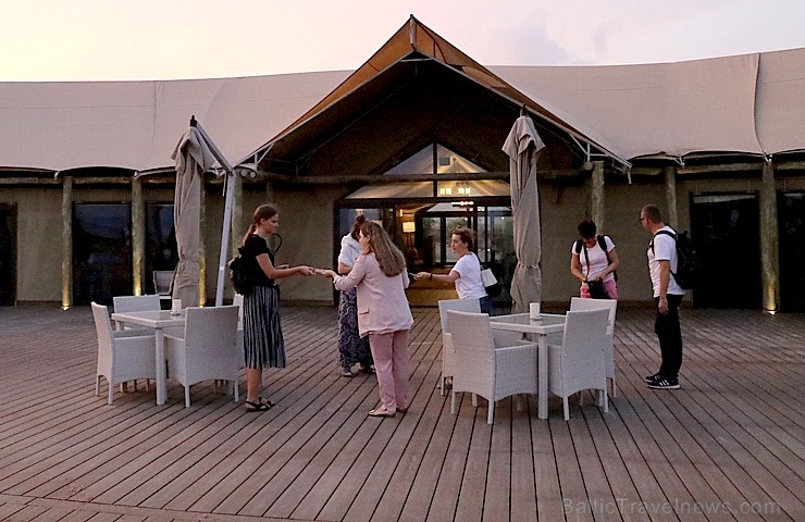 Travelnews.lv ar nakšņojumu iepazīst burvīgu vietu uz salas «Kingfisher Lodge». Atbalsta: VisitSharjah.com un Novatours.lv 269909