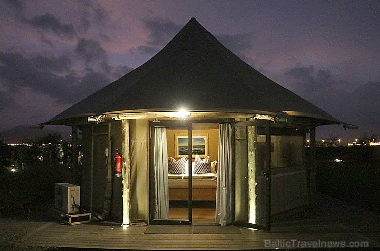 Travelnews.lv ar nakšņojumu iepazīst burvīgu vietu uz salas «Kingfisher Lodge». Atbalsta: VisitSharjah.com un Novatours.lv 269951