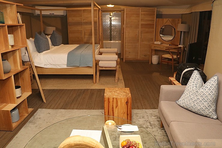 Travelnews.lv nakšņo luksus klases teltī, ko piedāvā «Kingfisher Lodge». Atbalsta: VisitSharjah.com un Novatours.lv 270043