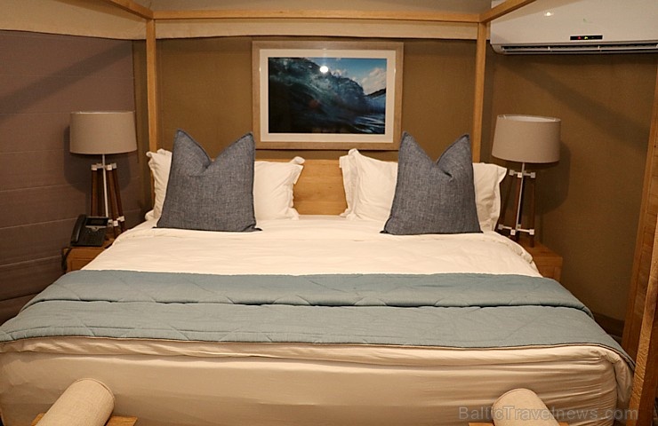 Travelnews.lv nakšņo luksus klases teltī, ko piedāvā «Kingfisher Lodge». Atbalsta: VisitSharjah.com un Novatours.lv 270044