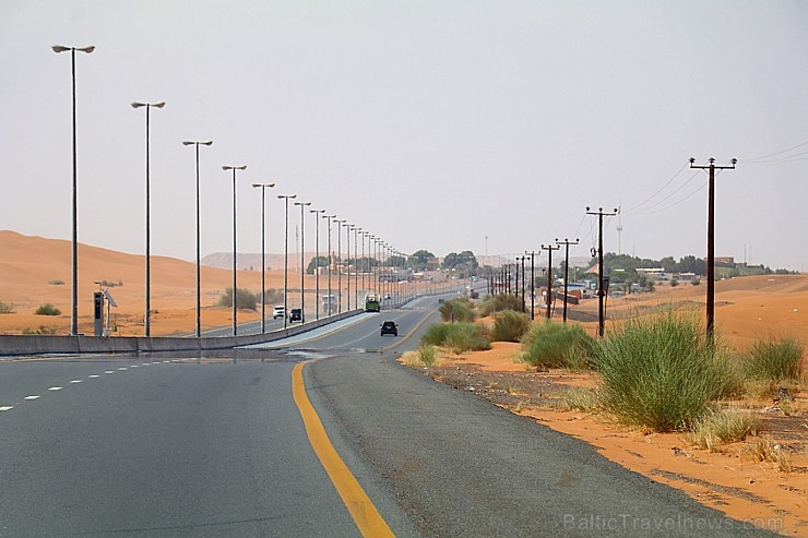 Travelnews.lv iepazīst Šārdžas emirāta lieliskos lielceļus ar 120 km/h. Atbalsta: VisitSharjah.com un Novatours.lv 270339
