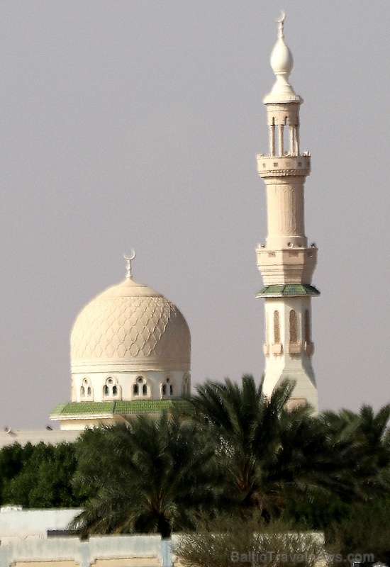 Travelnews.lv iepazīst Šārdžas emirāta lieliskos lielceļus ar 120 km/h. Atbalsta: VisitSharjah.com un Novatours.lv 270341