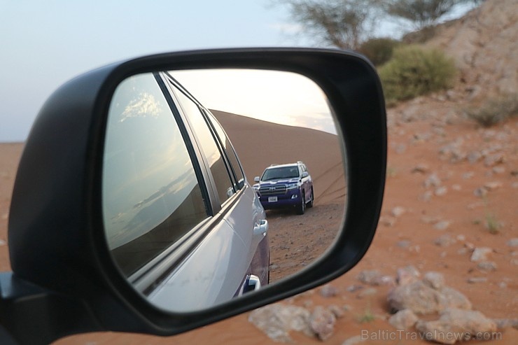 Travelnews.lv iepazīst Šārdžas emirāta tuksneša dzīvi izbraucienā ar apvidus spēkratu, Atbalsta: VisitSharjah.com un Novatours.lv Travelnews.lv iepazīst Šārdžas emirāta tuksneša dzīvi izbraucienā ar apvidus spēkratu, Atbalsta: VisitSharjah.com un Novatours.lv 270802