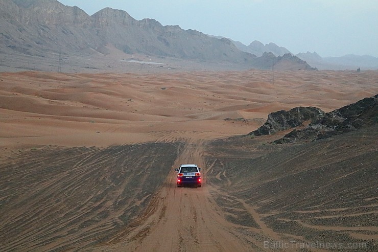 Travelnews.lv iepazīst Šārdžas emirāta tuksneša dzīvi izbraucienā ar apvidus spēkratu, Atbalsta: VisitSharjah.com un Novatours.lv 270826