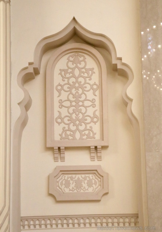 Travelnews.lv ekskursijas veidā apmeklē skaistu mošeju Šārdžas emirātā. Atbalsta: VisitSharjah.com un Novatours.lv 271231
