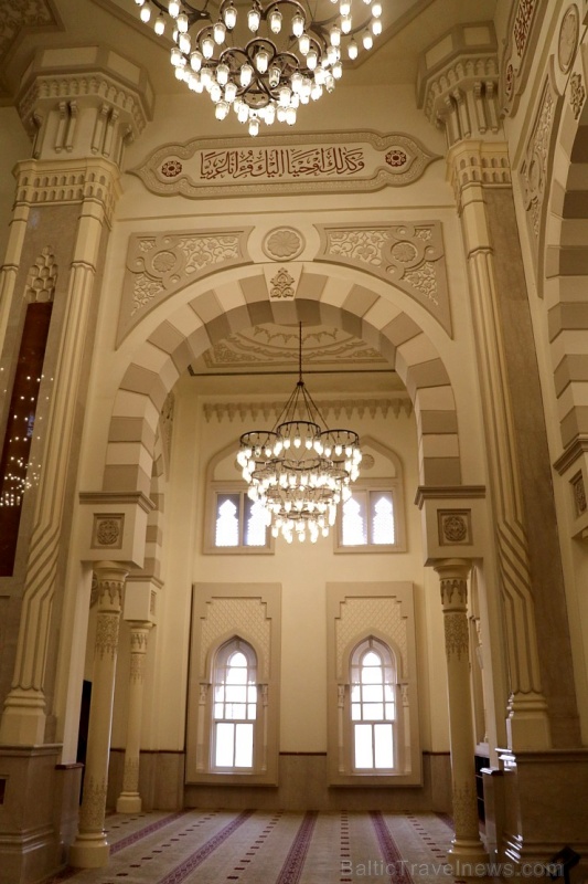 Travelnews.lv ekskursijas veidā apmeklē skaistu mošeju Šārdžas emirātā. Atbalsta: VisitSharjah.com un Novatours.lv 271234