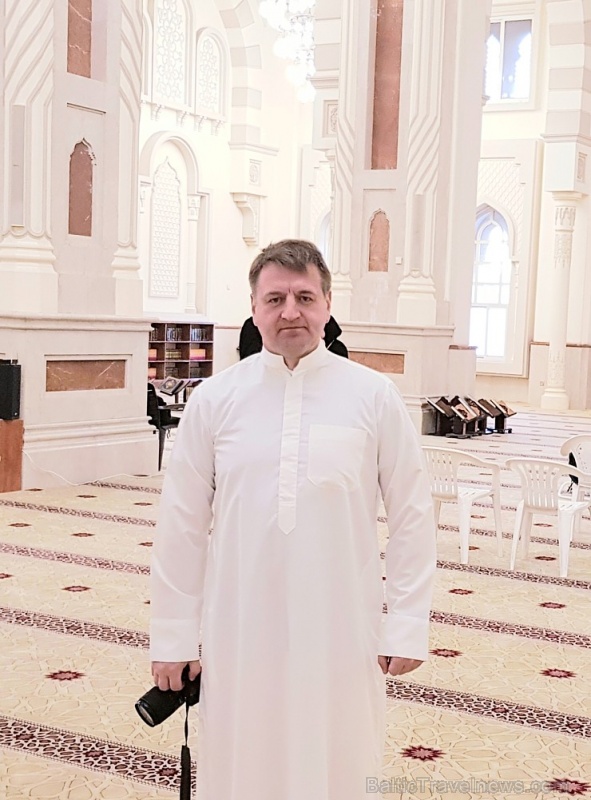Travelnews.lv ekskursijas veidā apmeklē skaistu mošeju Šārdžas emirātā. Atbalsta: VisitSharjah.com un Novatours.lv 271249