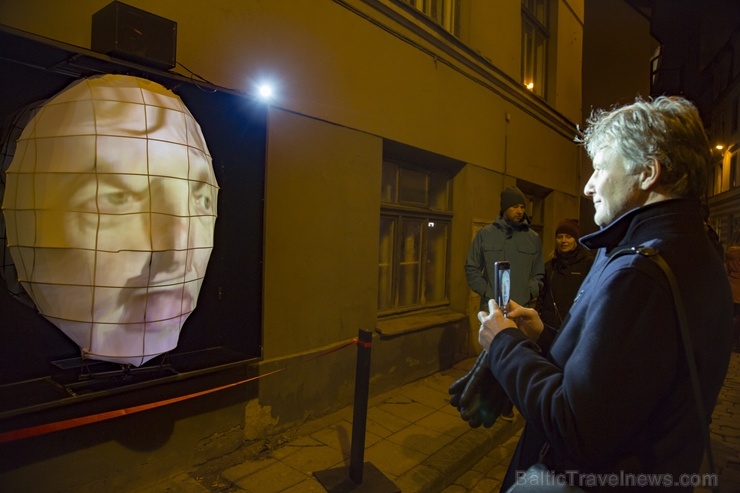 Gaismas festivāls «Staro Rīga» pārsteidz ar ceturtajai dimensijai veltītiem mākslas objektiem 271409