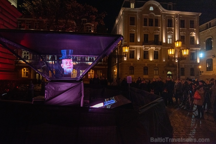 Gaismas festivāls «Staro Rīga» pārsteidz ar ceturtajai dimensijai veltītiem mākslas objektiem 271435