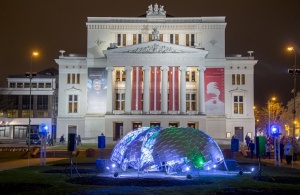 Gaismas festivāls «Staro Rīga» pārsteidz ar ceturtajai dimensijai veltītiem mākslas objektiem 16