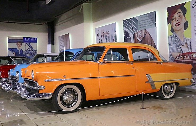 Travelnews.lv apmeklē automobiļu muzeju «Sharjah Classic Cars Museum». Atbalsta: VisitSharjah.com un Novatours.lv 271643