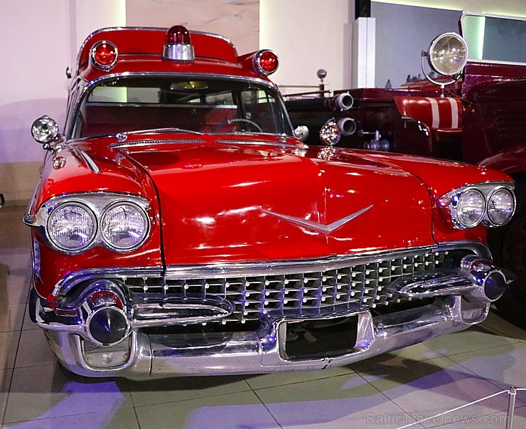 Travelnews.lv apmeklē automobiļu muzeju «Sharjah Classic Cars Museum». Atbalsta: VisitSharjah.com un Novatours.lv 271649