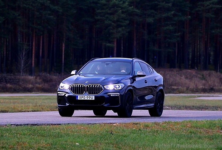 Travelnews.lv iepazīst jauno «BMW X6» sacīkšu trasē «333» un uz šosejas «BMW 118d», «BMW i3» un hibrīdmodeļus - «BMW X5» un 3.sēriju 271679
