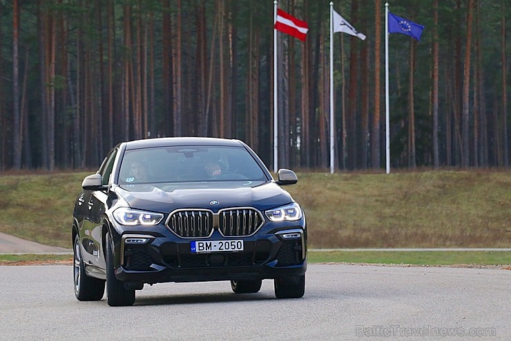 Travelnews.lv iepazīst jauno «BMW X6» sacīkšu trasē «333» un uz šosejas «BMW 118d», «BMW i3» un hibrīdmodeļus - «BMW X5» un 3.sēriju 271682