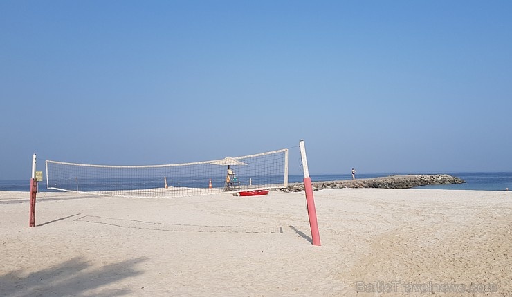 Travelnews,lv izbauda viesnīcas «Sheraton Sharjah Beach Resort & Spa» pludmali. Atbalsta: VisitSharjah.com un Novatours.lv 271909