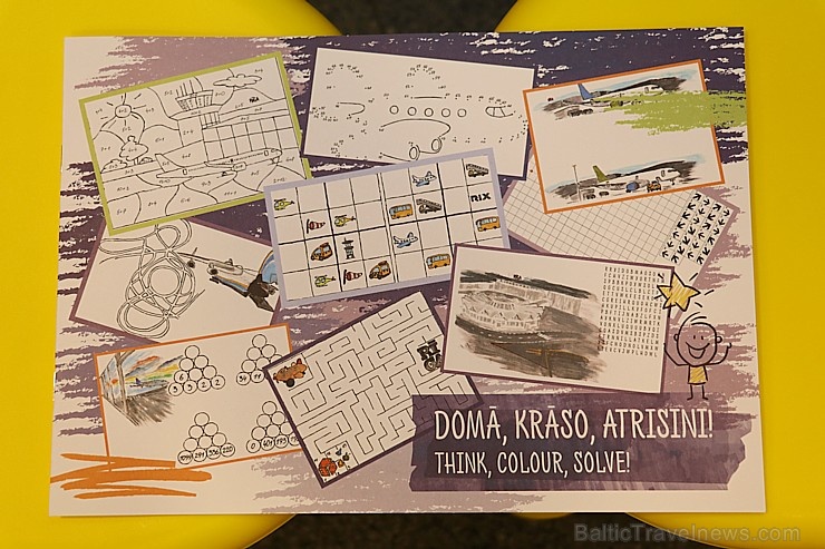 Tagad bērni starptautiskajā lidostā Rīga latviešu un angļu valodā iegūs jauku grāmatiņu «Domā, krāso, atrisini!» 271963