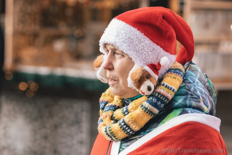Ziemassvētku vecīšu labdarības skrējiens ir pozitīvām emocijām piepildīts pasākums, kurā ik gadu piedalās simtiem jautru dalībnieku ar mērķi palīdzēt  273079