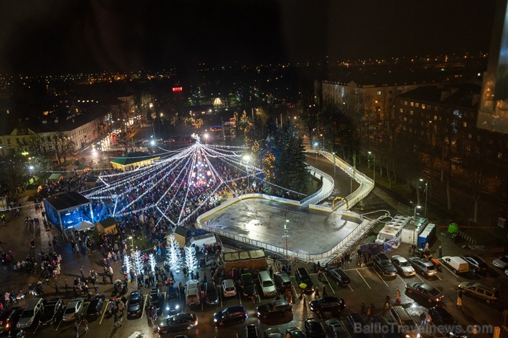 Daugavpils Ziemassvētku laikā saposusies īpaši grezni 273255