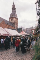 Vecrīgas Ziemassvētku tirdziņš pulcē gan vietējos rīdziniekus, gan pilsētas viesus 2