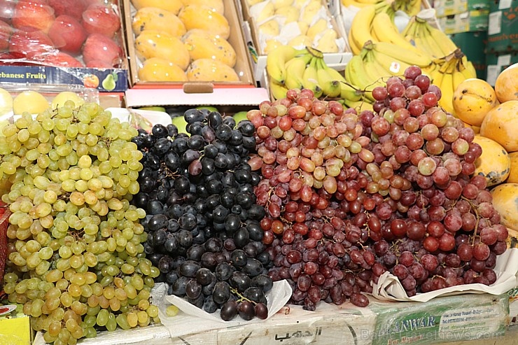 Travelnews.lv apmeklē Šārdžas augļu un dārzeņu tirgus paviljonu. Atbalsta: VisitSharjah.com un Novatours.lv 273363