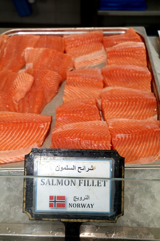 Travelnews.lv apmeklē Šārdžas zivju un gaļas tirgus paviljonu. Atbalsta: VisitSharjah.com un Novatours.lv 273440