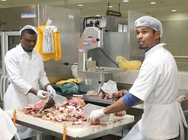 Travelnews.lv apmeklē Šārdžas zivju un gaļas tirgus paviljonu. Atbalsta: VisitSharjah.com un Novatours.lv 29