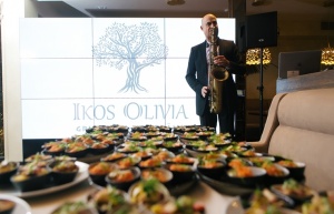 Ikos Olivia gada laikā spējis iekarot stabilas pozīcijas Rīgas labāko restorānu vidū kā vieta, kur baudāma īpaša Vidusjūras virtuve 11