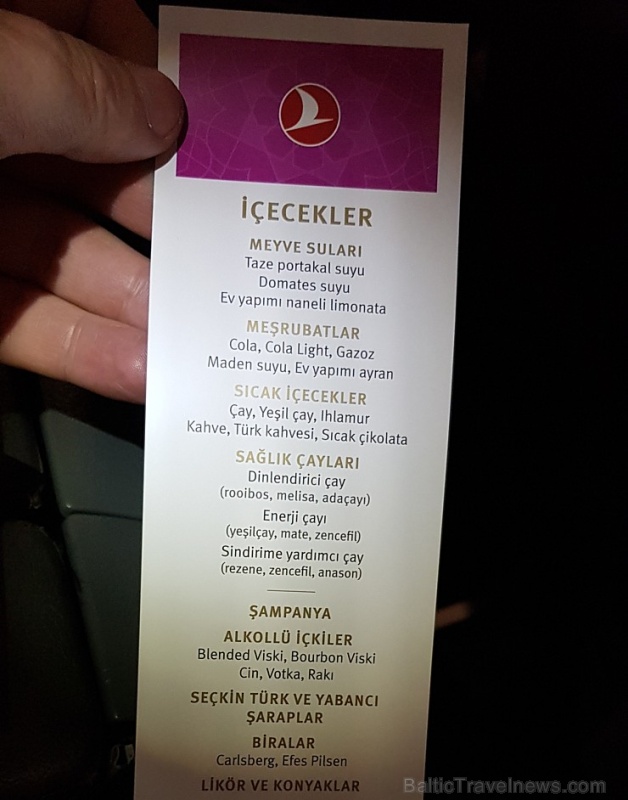 Travelnews.lv lido biznesa klasē ar «Turkish Airlines» no Rīgas uz Denpasaru caur Stambulu. Foto: ar Samsung Galaxy Note8 Travelnews.lv lido biznesa klasē ar «Turkish Airlines» no Rīgas uz Denpasaru caur Stambulu. Foto: ar Samsung Galaxy Note8 274588