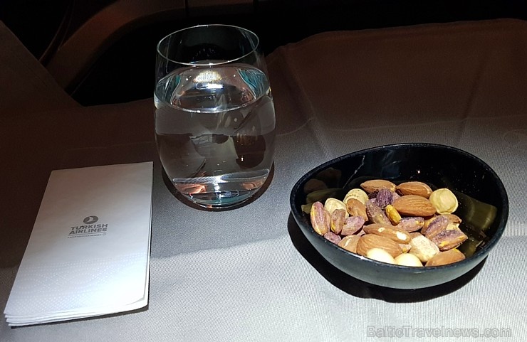 Travelnews.lv lido biznesa klasē ar «Turkish Airlines» no Rīgas uz Denpasaru caur Stambulu. Foto: ar Samsung Galaxy Note8 274613