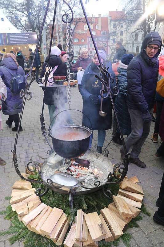 Galvaspilsētas centrā jauki smaržo «Riga Street Food Festival 2020» 274971