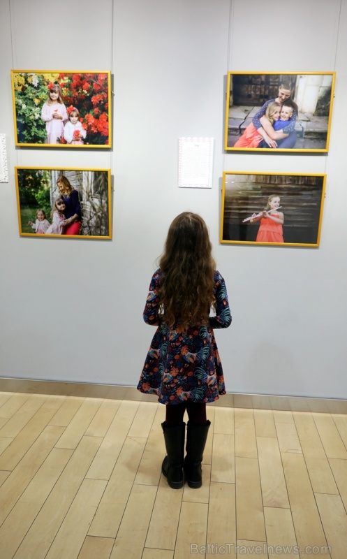 Fotogrāfes Aritas Strodes – Kļaviņas Fotoizstāde «Neērtie bērni» apskatāma līdz 2020. gada 31. martam Latvijas Nacionālās bibliotēkas telpās 276615