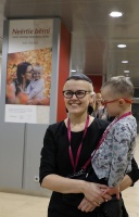 Fotogrāfes Aritas Strodes – Kļaviņas Fotoizstāde «Neērtie bērni» apskatāma līdz 2020. gada 31. martam Latvijas Nacionālās bibliotēkas telpās 6