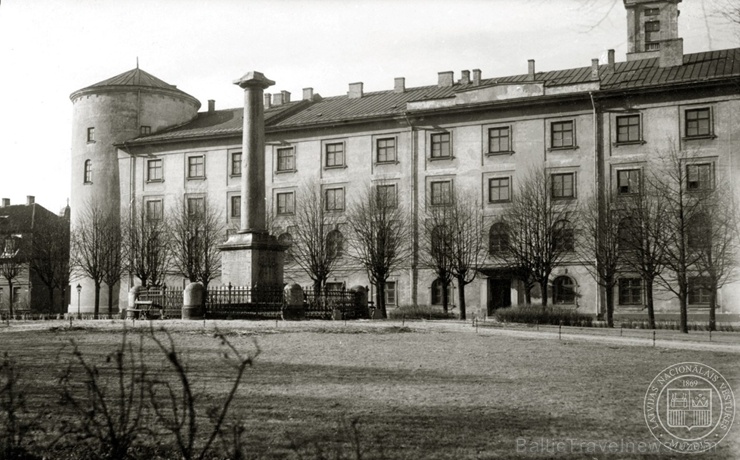 Aprit 100 gadi, kopš Latvijas Nacionālais vēstures muzejs sāka darbību Rīgas pilī. Iepazīsti to dažādos laika posmos! 276630