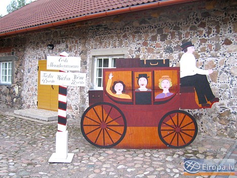 Ceļu muzejs atrodas tikai 45 km attālumā no Tartu pilsētas 14987