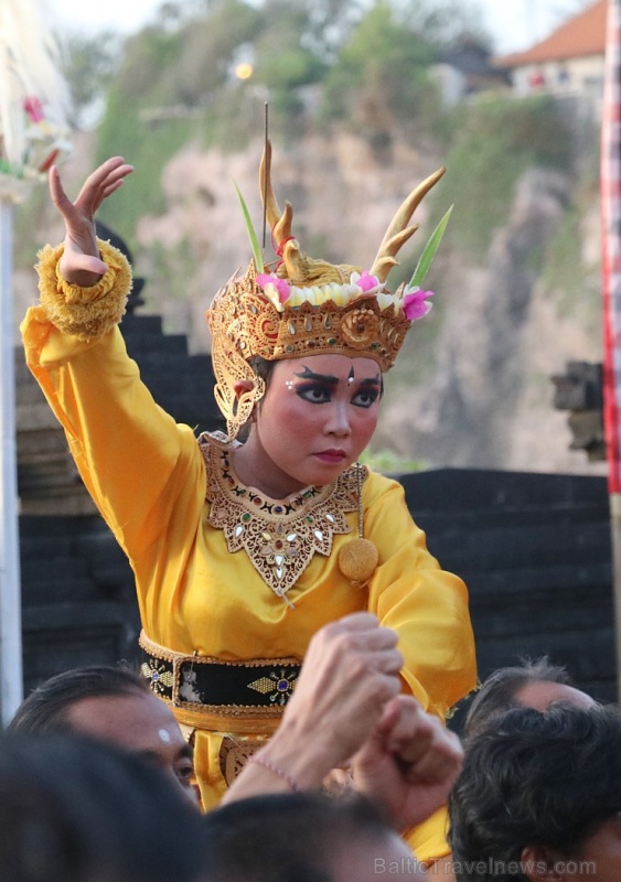 Travelnews.lv apmeklē Bali teātra izrādi par noslēpumaino zelta briedi. Atbalsta:  «Turkish Airlines» un «365 Brīvdienas» 276874
