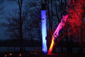 Lielvārdes muižas parku pasākumā «Sveču nakts» piepilda gaismas un uguns mistērija 4