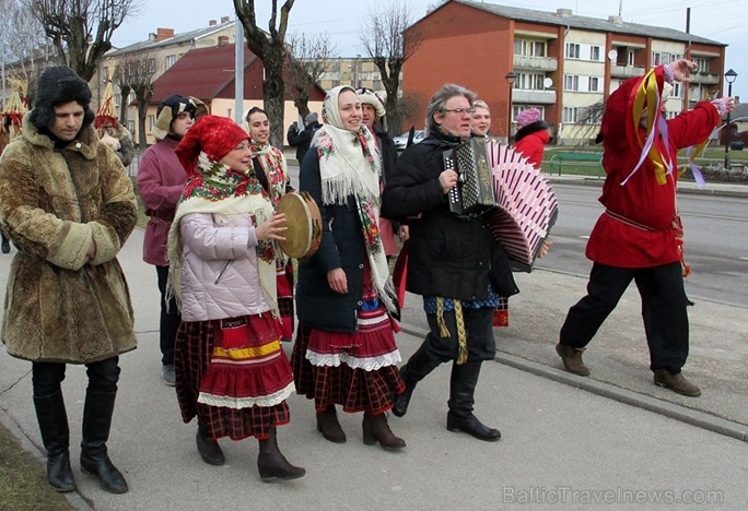 Līvānos norisinājās XXI Starptautiskais masku tradīciju festivāls, kurā piedalījās 24 masku grupasno Latvijas un citām valstīm 277666