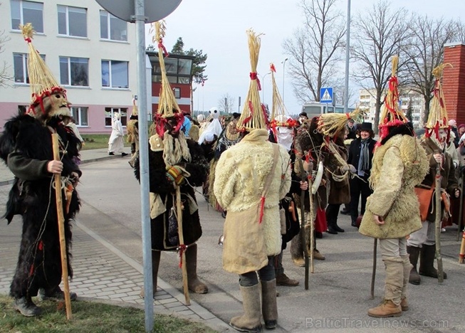 Līvānos norisinājās XXI Starptautiskais masku tradīciju festivāls, kurā piedalījās 24 masku grupasno Latvijas un citām valstīm 277667