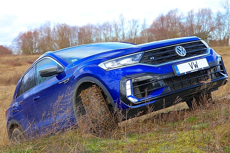 Travelnews.lv ar 300 zirgspēku jaudīgu «VW T-Roc R» apceļo Latviju 278057