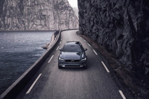 «Volvo Cars» žilbina auto fanus ar pasakaini notvertiem mirkļiem 6