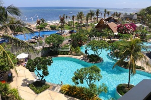 Travelnews.lv iepazīst un pusdieno Bali viesnīcā «Grand Mirage Resort & Thalasso Bali». «Turkish Airlines» un «365 Brīvdienas» 15