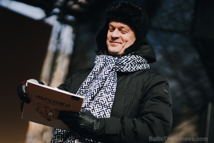 Vecīgā tiek svinēti pavasara tuvošanās svētki «Masļeņica – lielais pankūku cepiens». Foto: Live Riga 278674