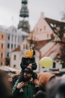 Vecīgā tiek svinēti pavasara tuvošanās svētki «Masļeņica – lielais pankūku cepiens». Foto: Live Riga 35