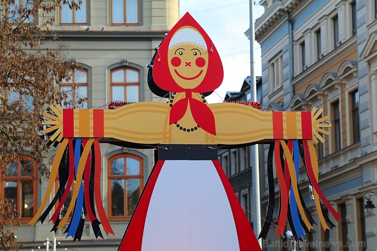 Travelnews.lv apmeklē «Masļeņica – lielais pankūku cepiens» Vecrīgā 278709
