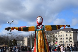 Daugavpilī atvadās no ziemas un svin «Plašās Masļeņicas» svētkus 18