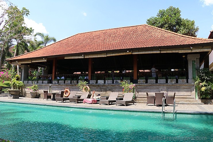 Travelnews.lv apmeklē un pusdieno Bali viesnīcā «Champlung Sari Hotel». «Turkish Airlines» un «365 Brīvdienas» 279682