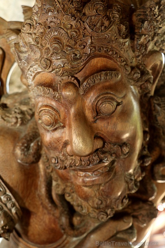Bali viesnīcas «Ayung Resort Ubud» mākslas darbi, maskas un skulptūras. «Turkish Airlines» un «365 Brīvdienas» 279714