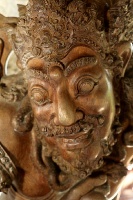 Bali viesnīcas «Ayung Resort Ubud» mākslas darbi, maskas un skulptūras. «Turkish Airlines» un «365 Brīvdienas» 11