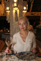 Travelnews.lv izbauda Bali džungļu viesnīcas «Ayung Resort Ubud» vakariņas.  «Turkish Airlines» un «365 Brīvdienas» 7