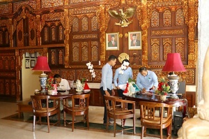 Travelnews.lv iepazīst Bali džungļu viesnīcu «Ayung Resort Ubud» un tās teritoriju.  «Turkish Airlines» un «365 Brīvdienas» 1